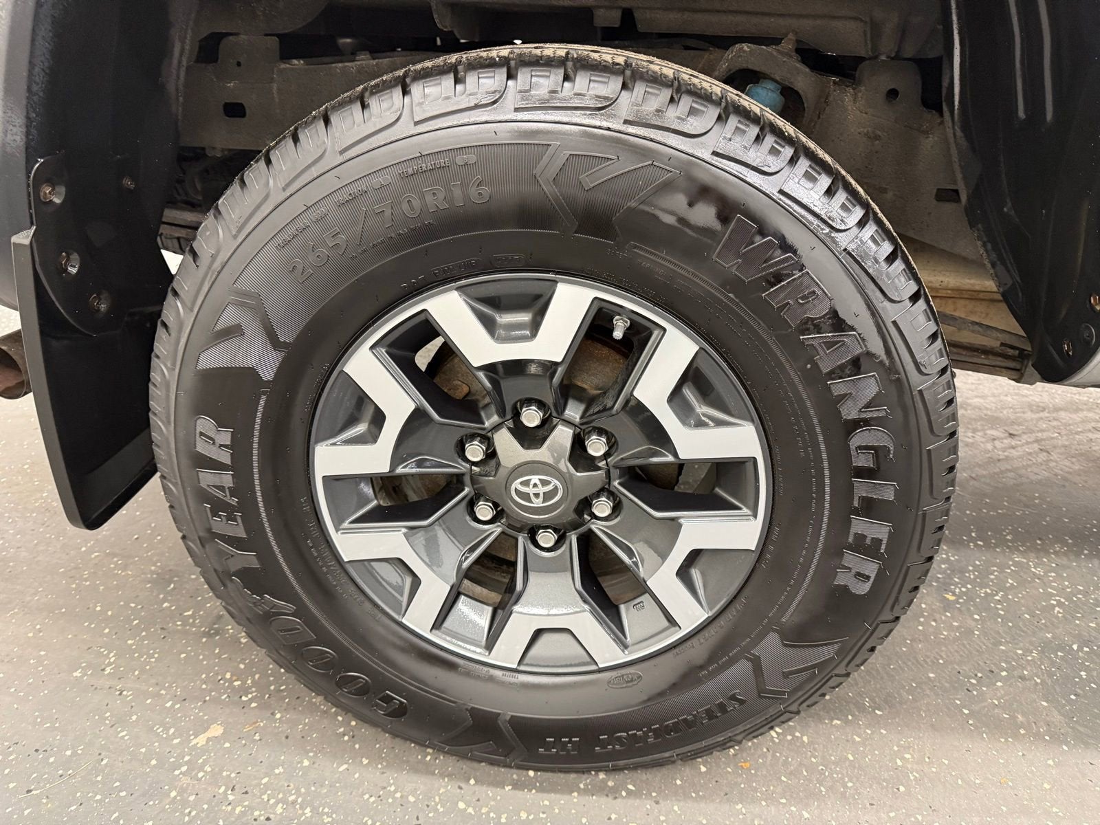 2017 Toyota Tacoma SR5