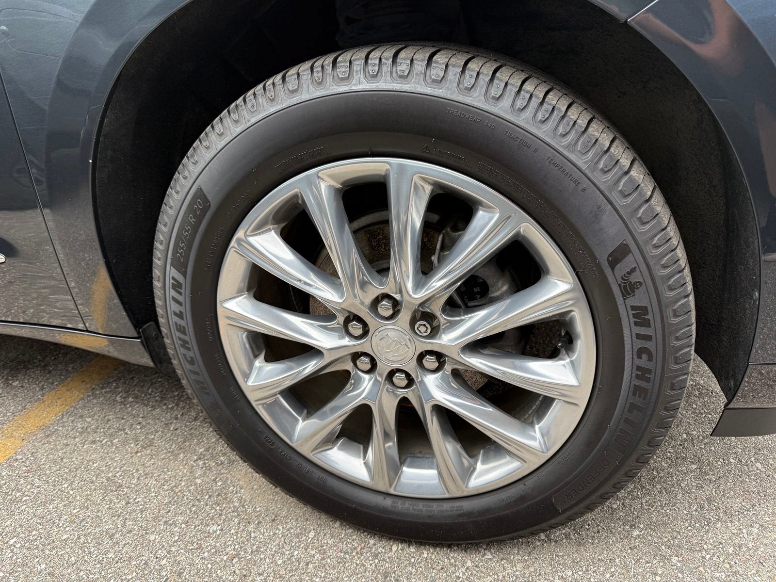 2021 Buick Enclave Essence