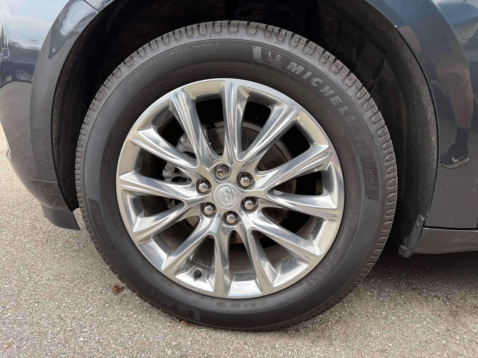2021 Buick Enclave Essence