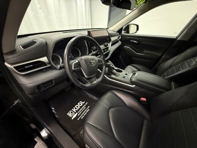 2023 Toyota Highlander Hybrid XLE