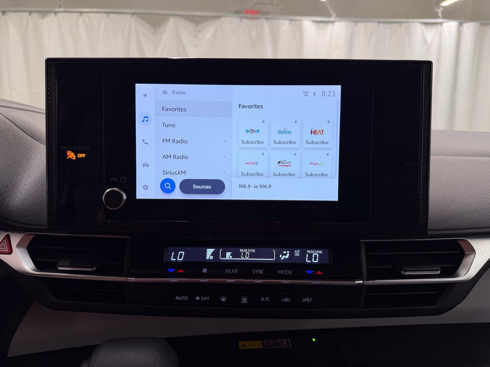 2025 Toyota Sienna LE
