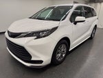 2025 Toyota Sienna LE