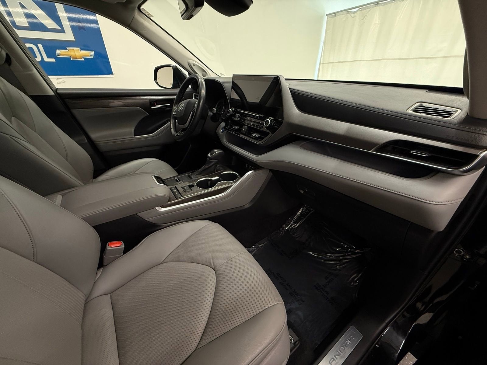 2022 Toyota Highlander Hybrid Limited