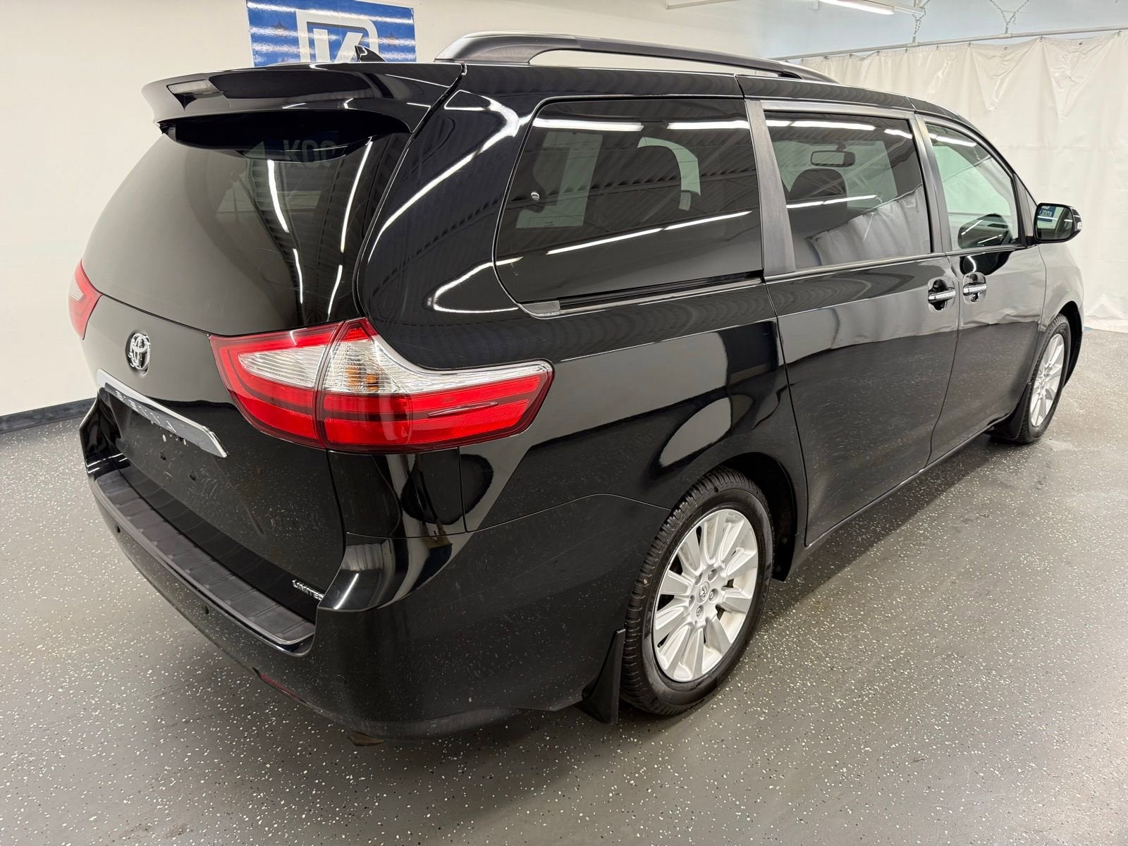 2015 Toyota Sienna XLE