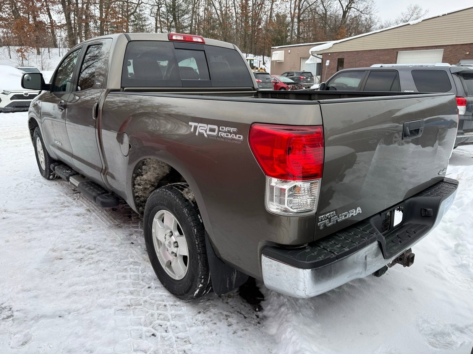 2013 Toyota Tundra 4WD Truck GRADE