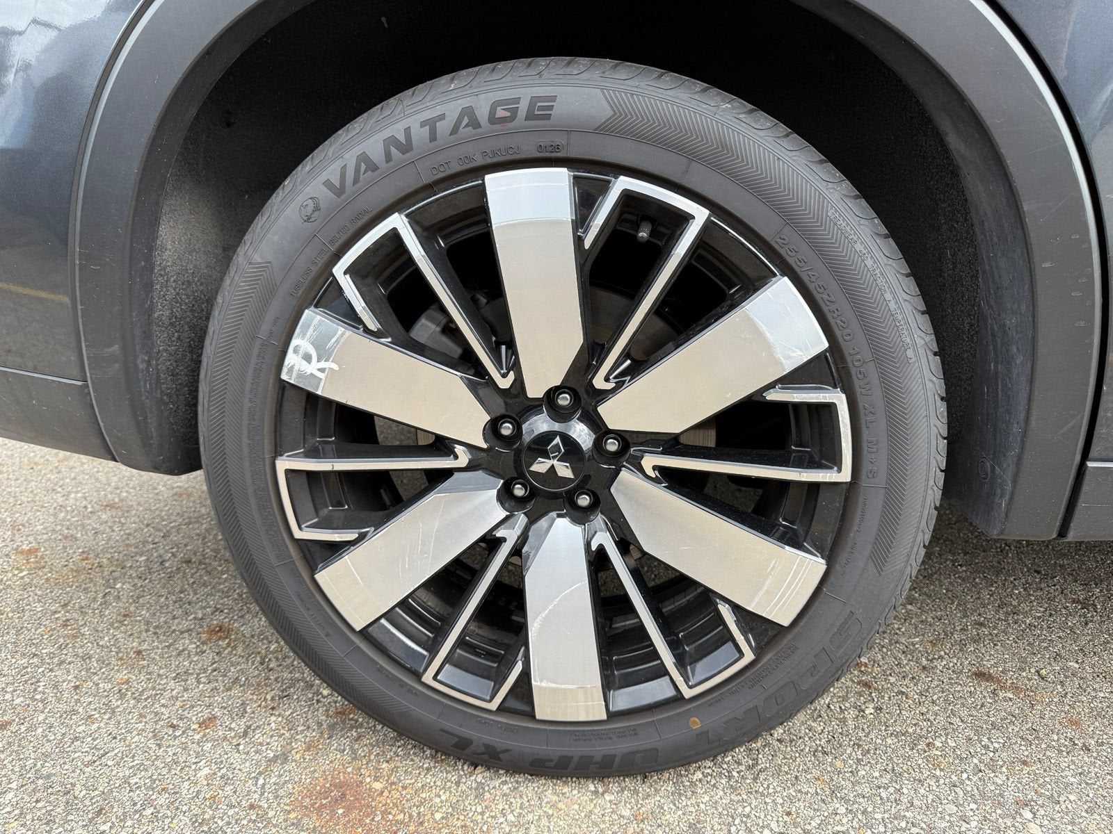 2025 Mitsubishi Outlander SE