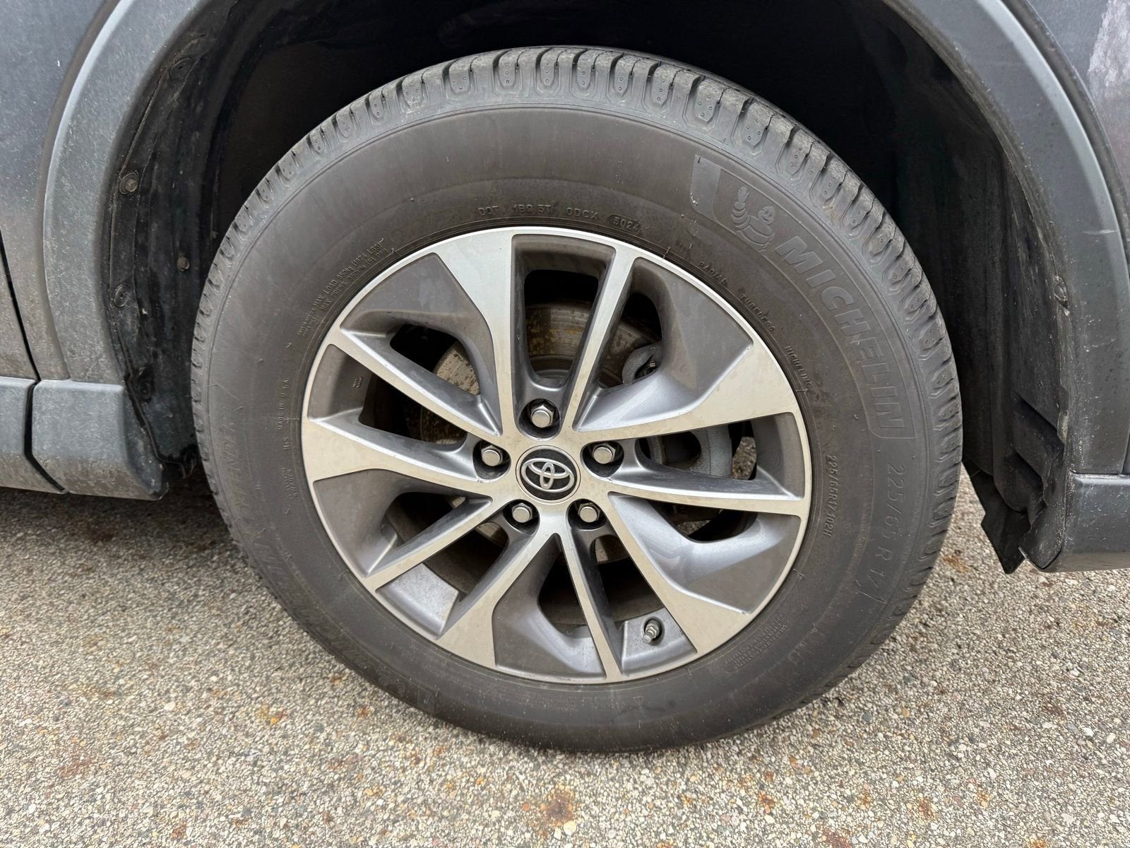 2018 Toyota RAV4 Hybrid LE Plus