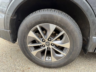 2018 Toyota RAV4 Hybrid LE Plus