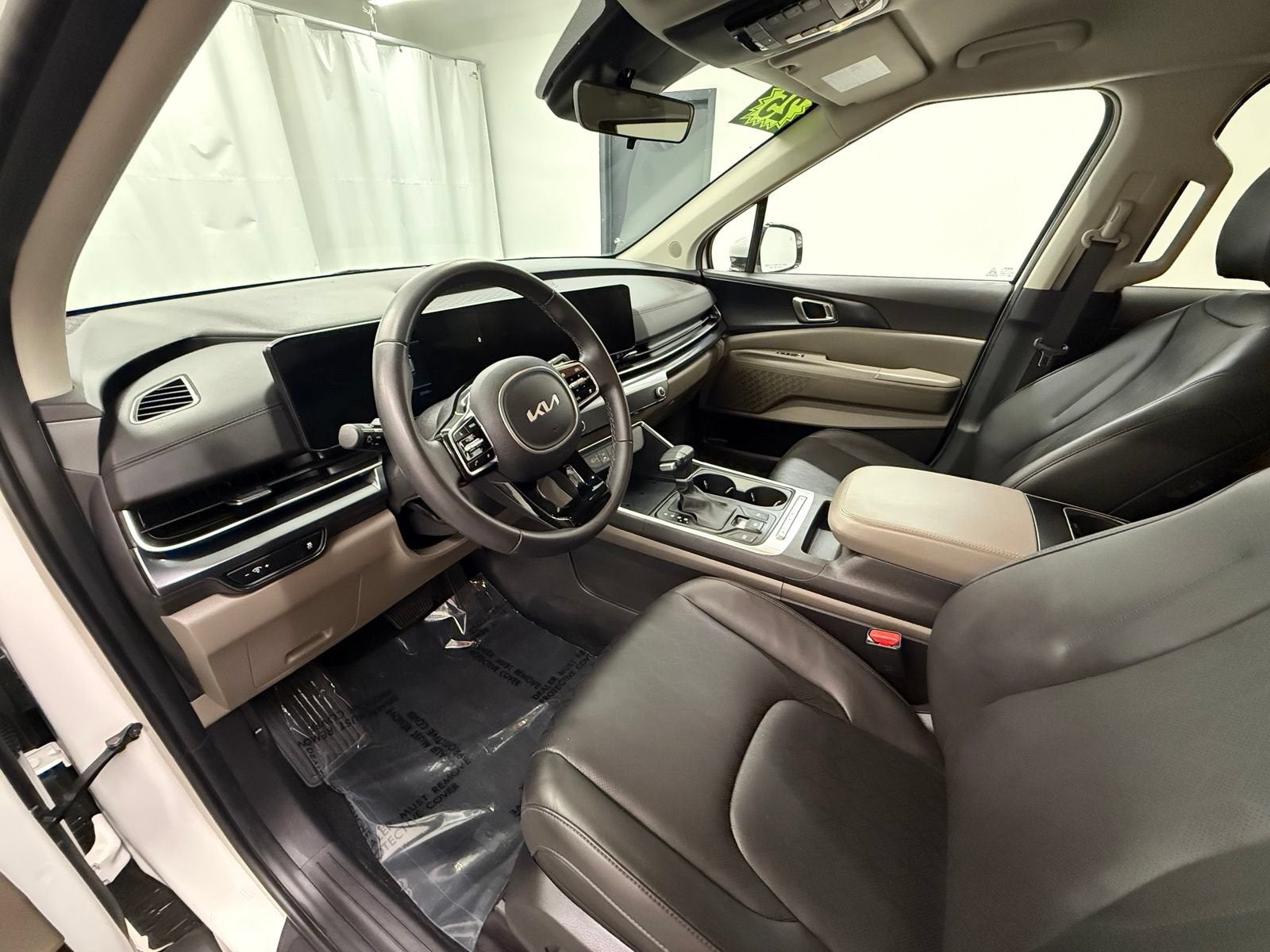 2025 Kia Carnival LXS