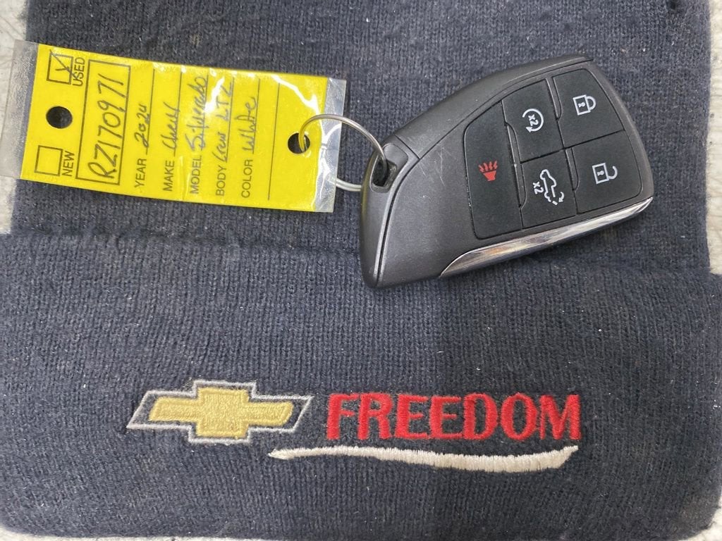 2024 Chevrolet Silverado 1500 LTZ