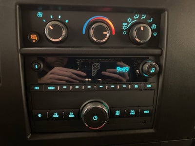 2024 Chevrolet Express Cargo 2500 WT