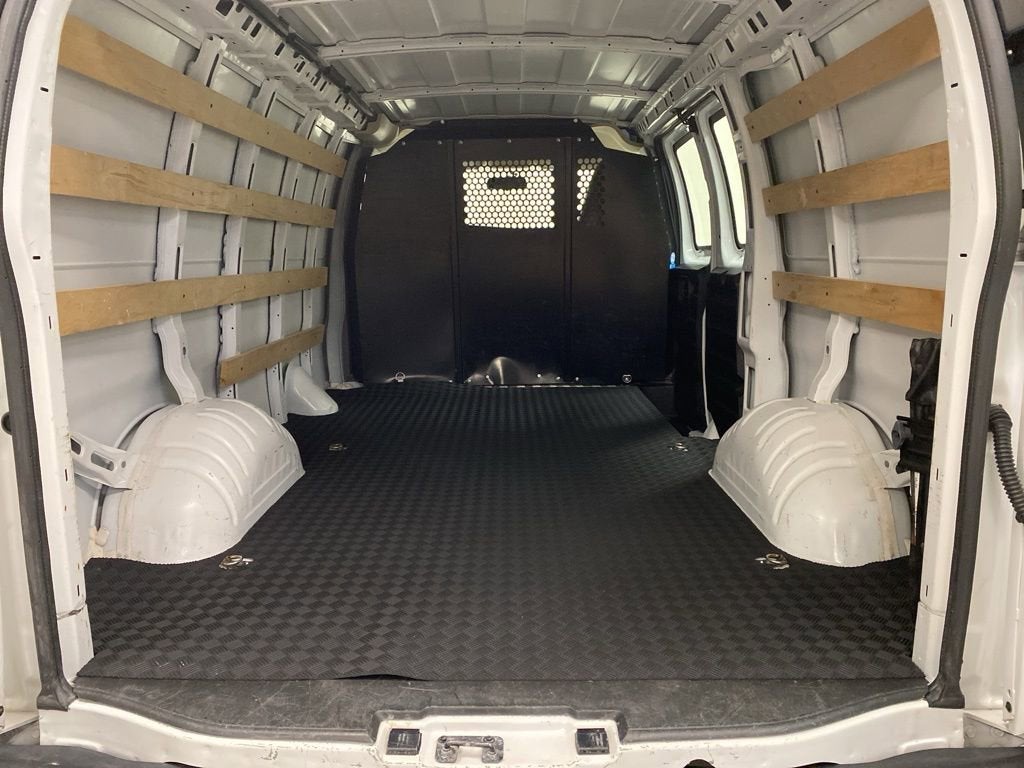 2024 Chevrolet Express Cargo 2500 WT