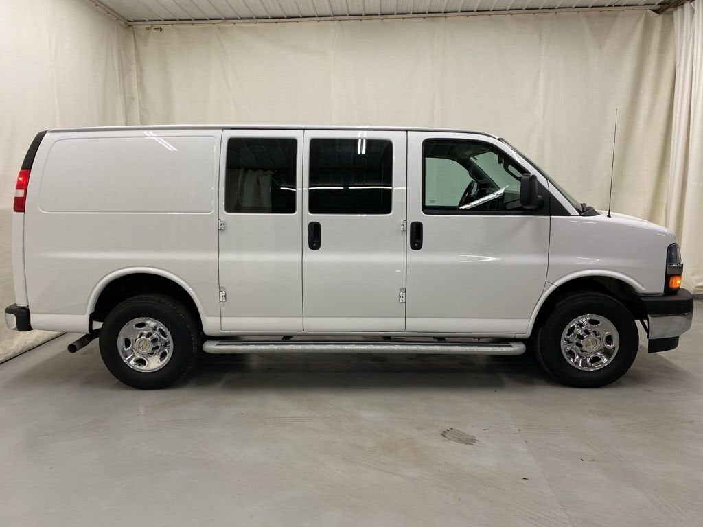 2024 Chevrolet Express Cargo 2500 WT
