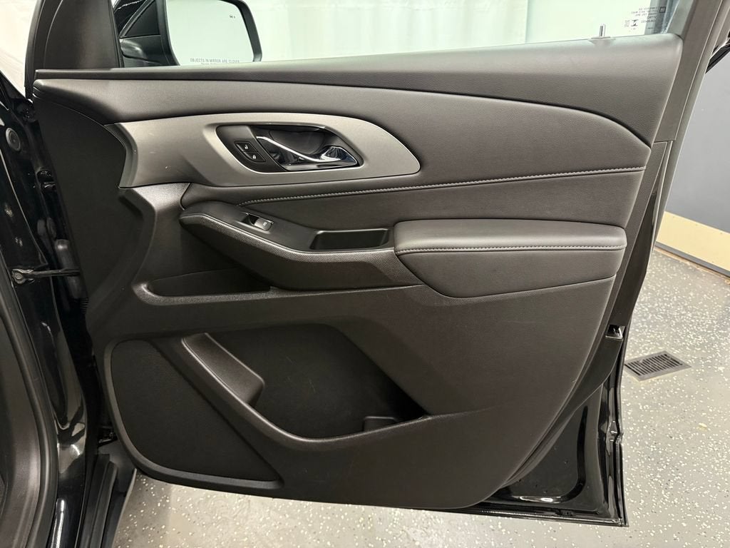 2024 Chevrolet Traverse Limited LT Cloth