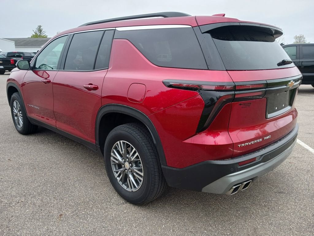2025 Chevrolet Traverse LT