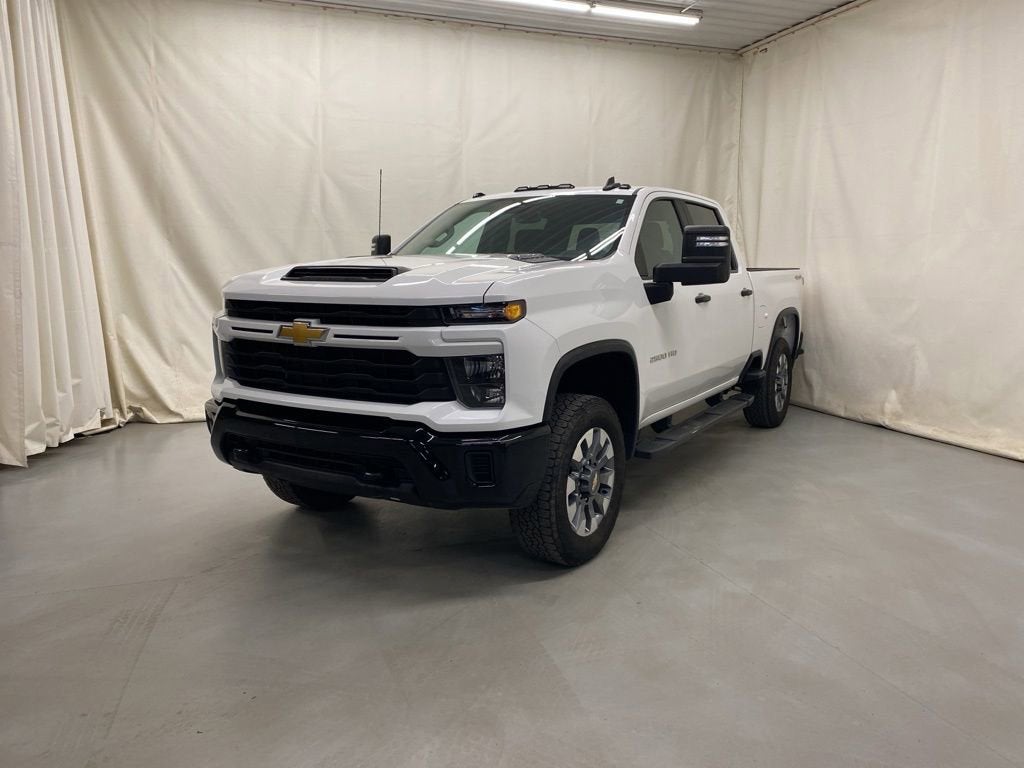 2024 Chevrolet Silverado 2500 HD Custom