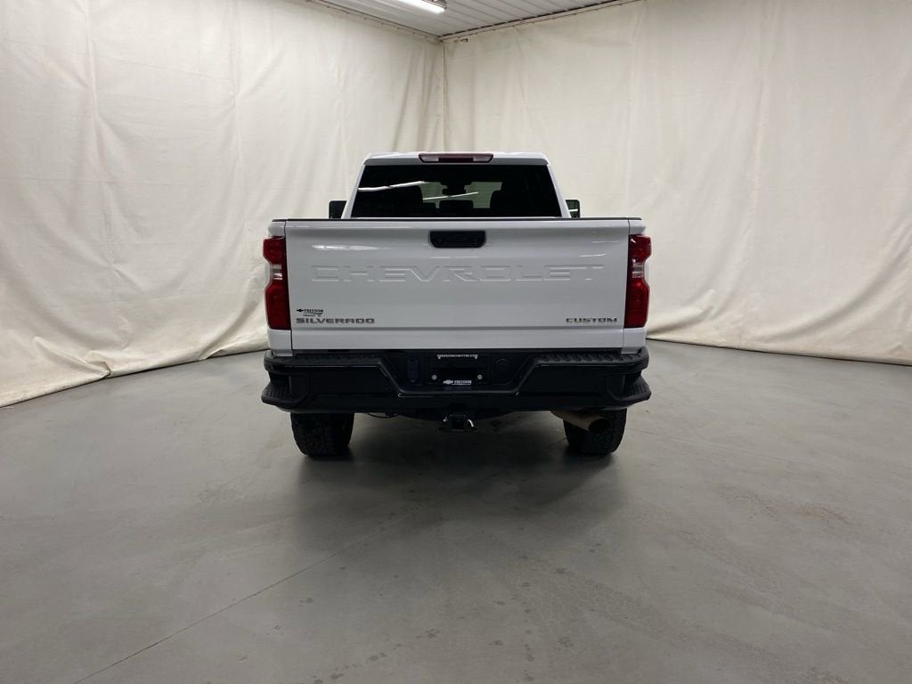2024 Chevrolet Silverado 2500 HD Custom