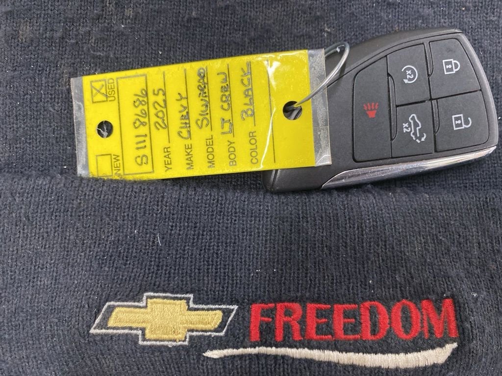 2025 Chevrolet Silverado 1500 LT