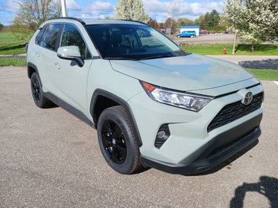 2020 Toyota RAV4 XLE