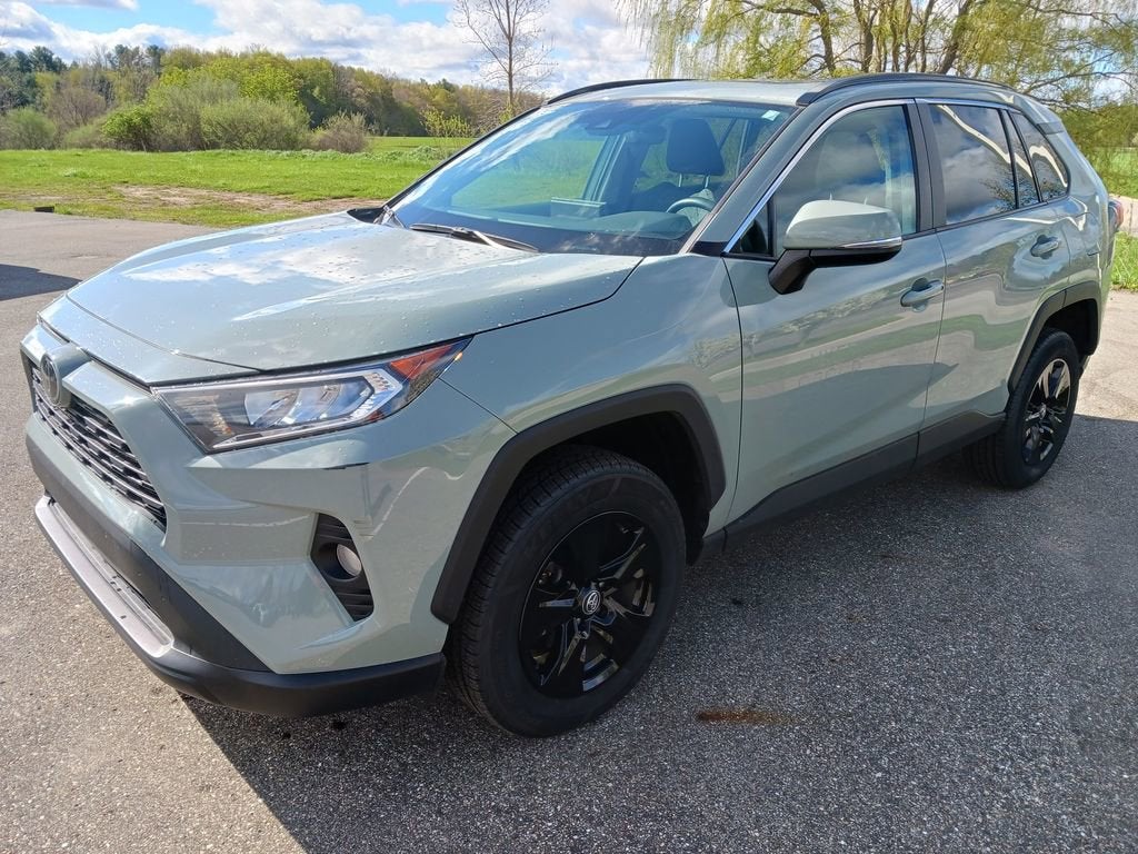 2020 Toyota RAV4 XLE