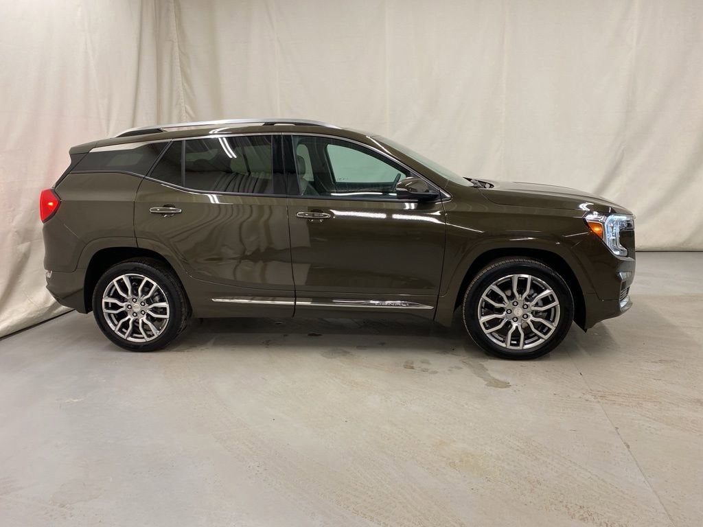 2024 GMC Terrain Denali