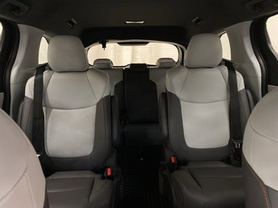 2022 Toyota Sienna LE