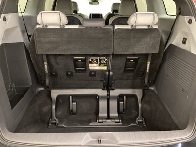 2022 Toyota Sienna LE