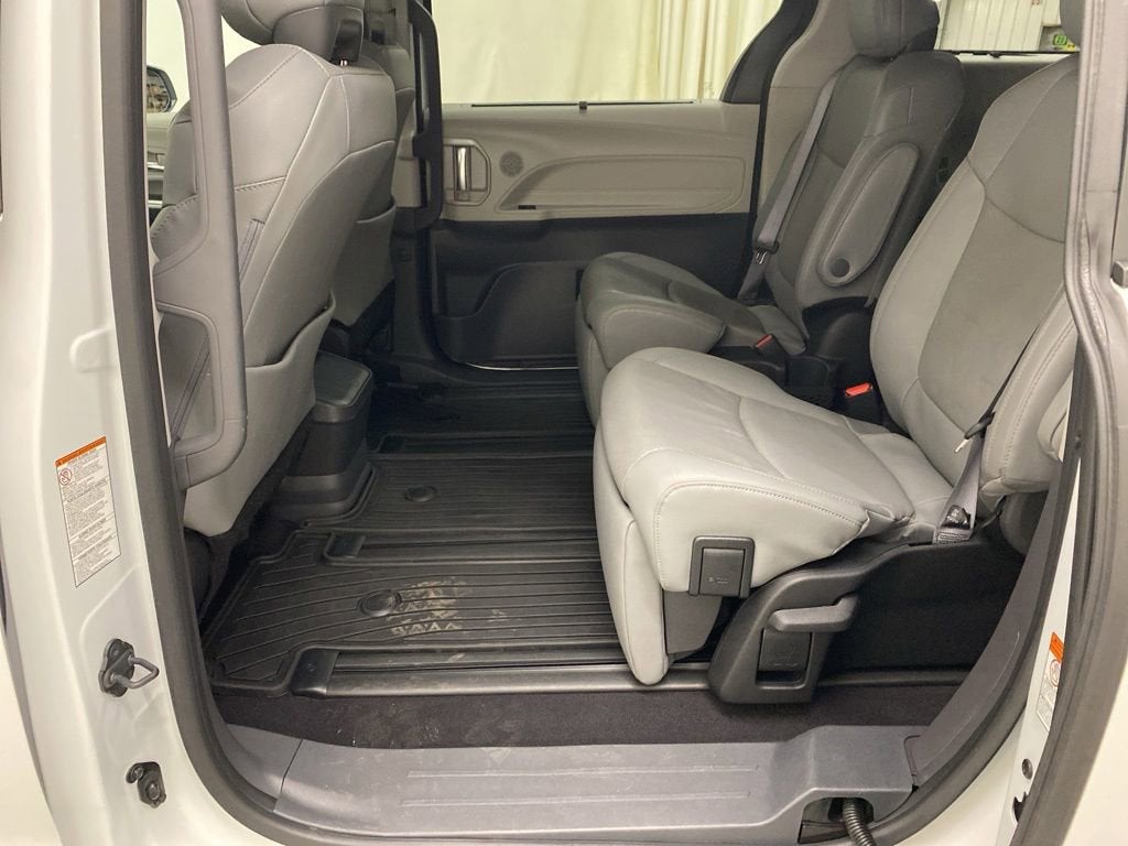 2023 Toyota Sienna Limited