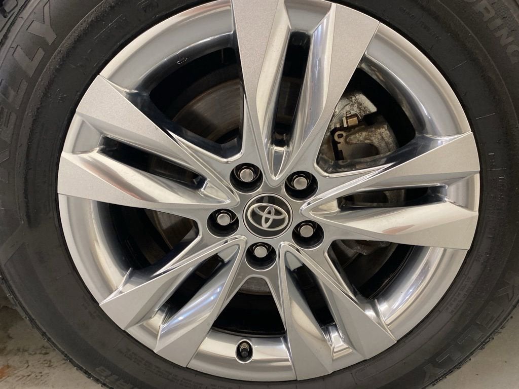 2023 Toyota Sienna Limited