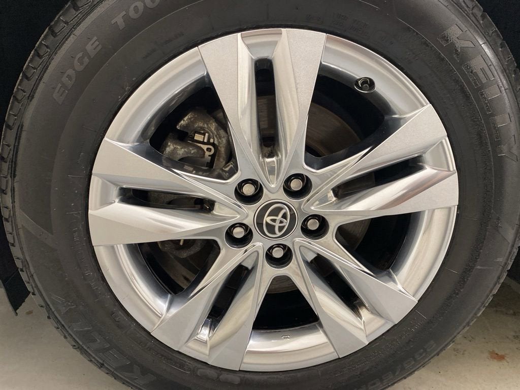 2023 Toyota Sienna Limited