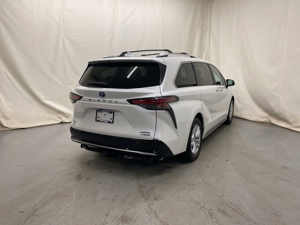 2023 Toyota Sienna Limited