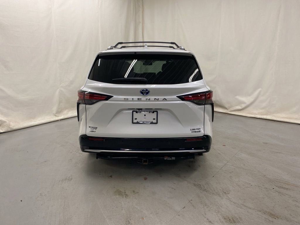 2023 Toyota Sienna Limited
