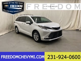 2023 Toyota Sienna Limited