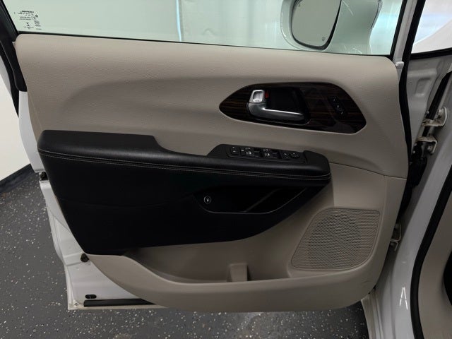 2021 Chrysler Pacifica Hybrid Limited