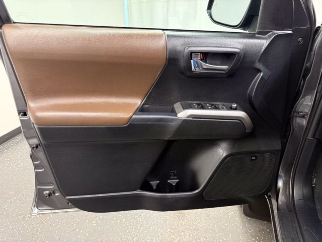 2017 Toyota Tacoma Limited V6