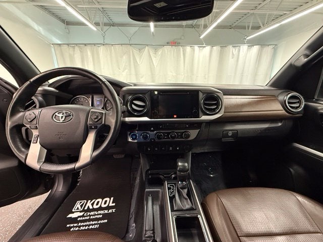 2017 Toyota Tacoma Limited V6