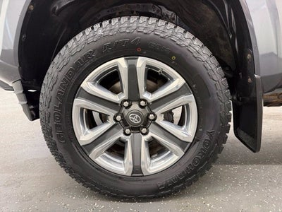 2017 Toyota Tacoma Limited V6