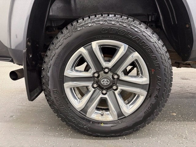 2017 Toyota Tacoma Limited V6