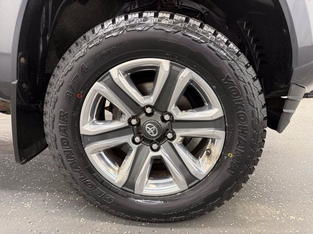 2017 Toyota Tacoma Limited V6