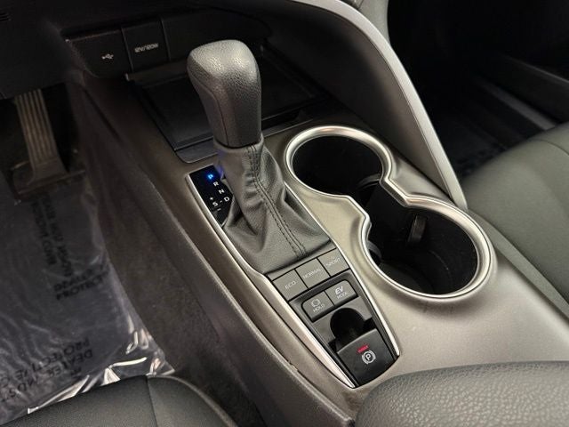 2023 Toyota Camry Hybrid LE