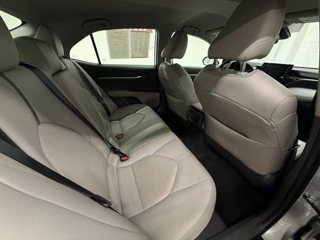 2021 Toyota Camry Hybrid XLE