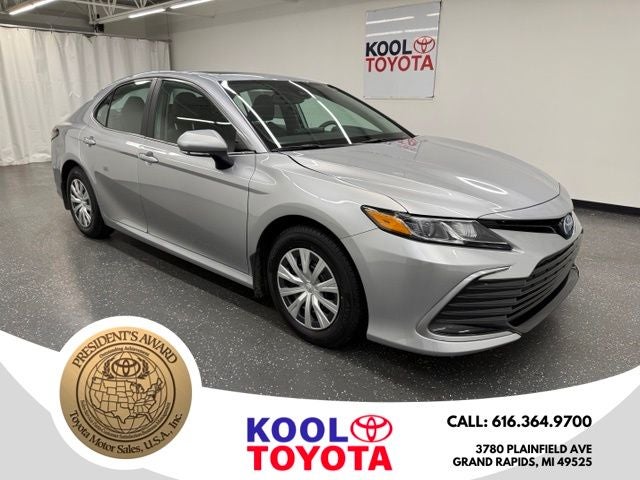 2024 Toyota Camry Hybrid LE