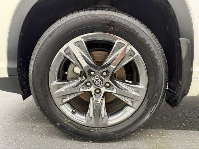 2017 Toyota Highlander Limited Platinum