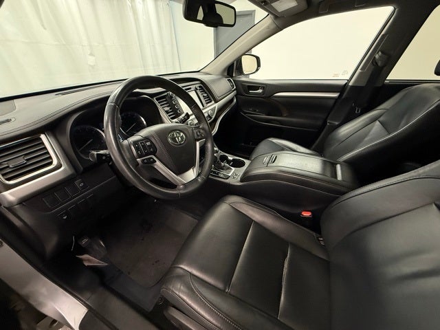 2016 Toyota Highlander XLE V6