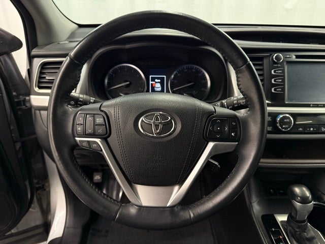 2016 Toyota Highlander XLE V6