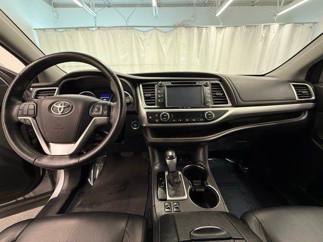 2016 Toyota Highlander XLE V6