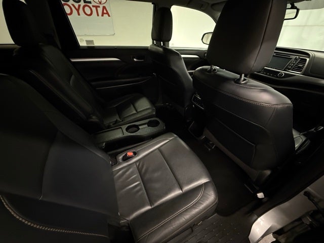 2016 Toyota Highlander XLE V6
