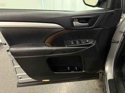 2016 Toyota Highlander XLE V6