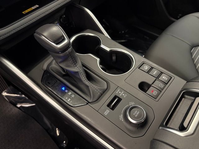 2025 Toyota Highlander XSE