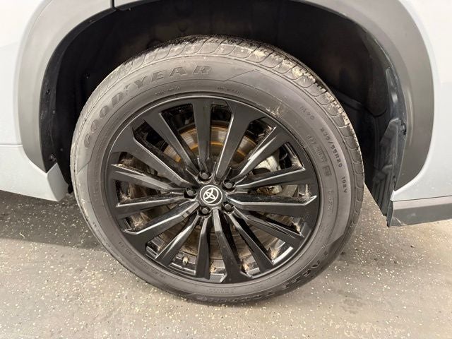 2025 Toyota Highlander XSE